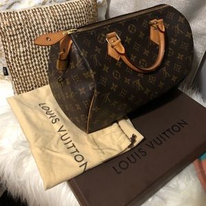 Louis Vuitton Speedy 30